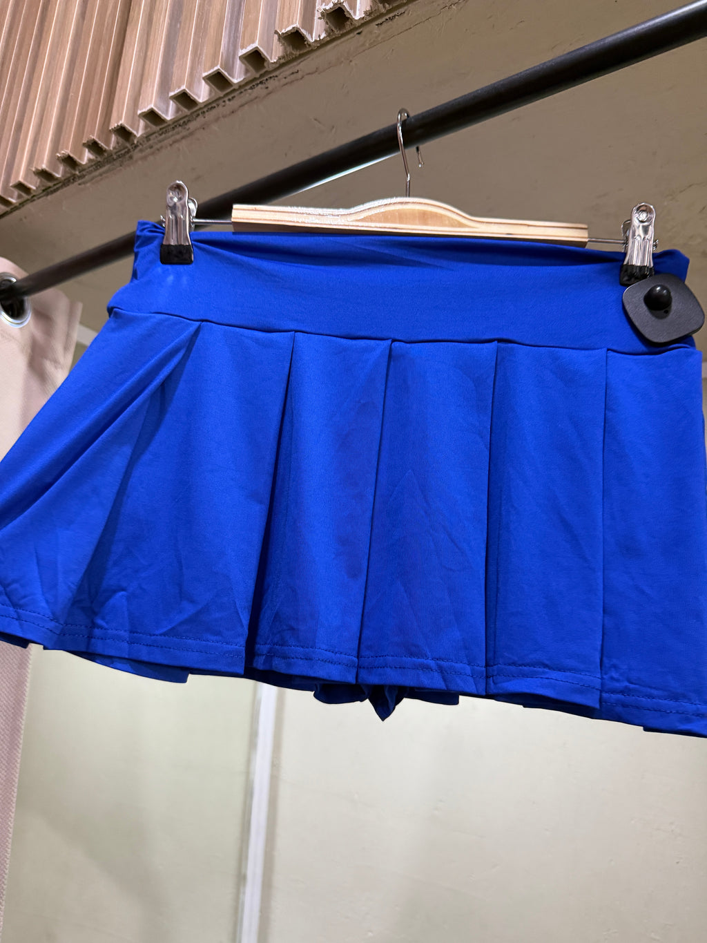 Falda short tableada