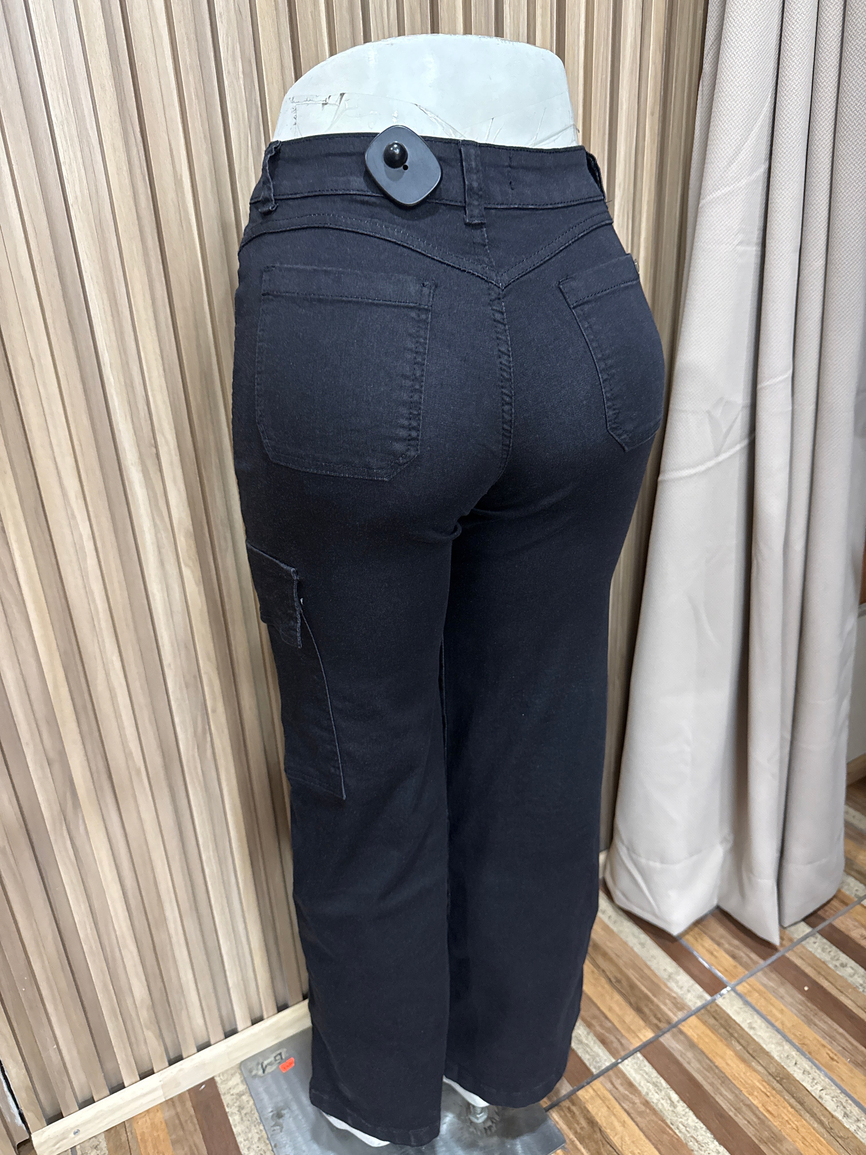 CARGO BOLSILLOS DIRTY NEGRO