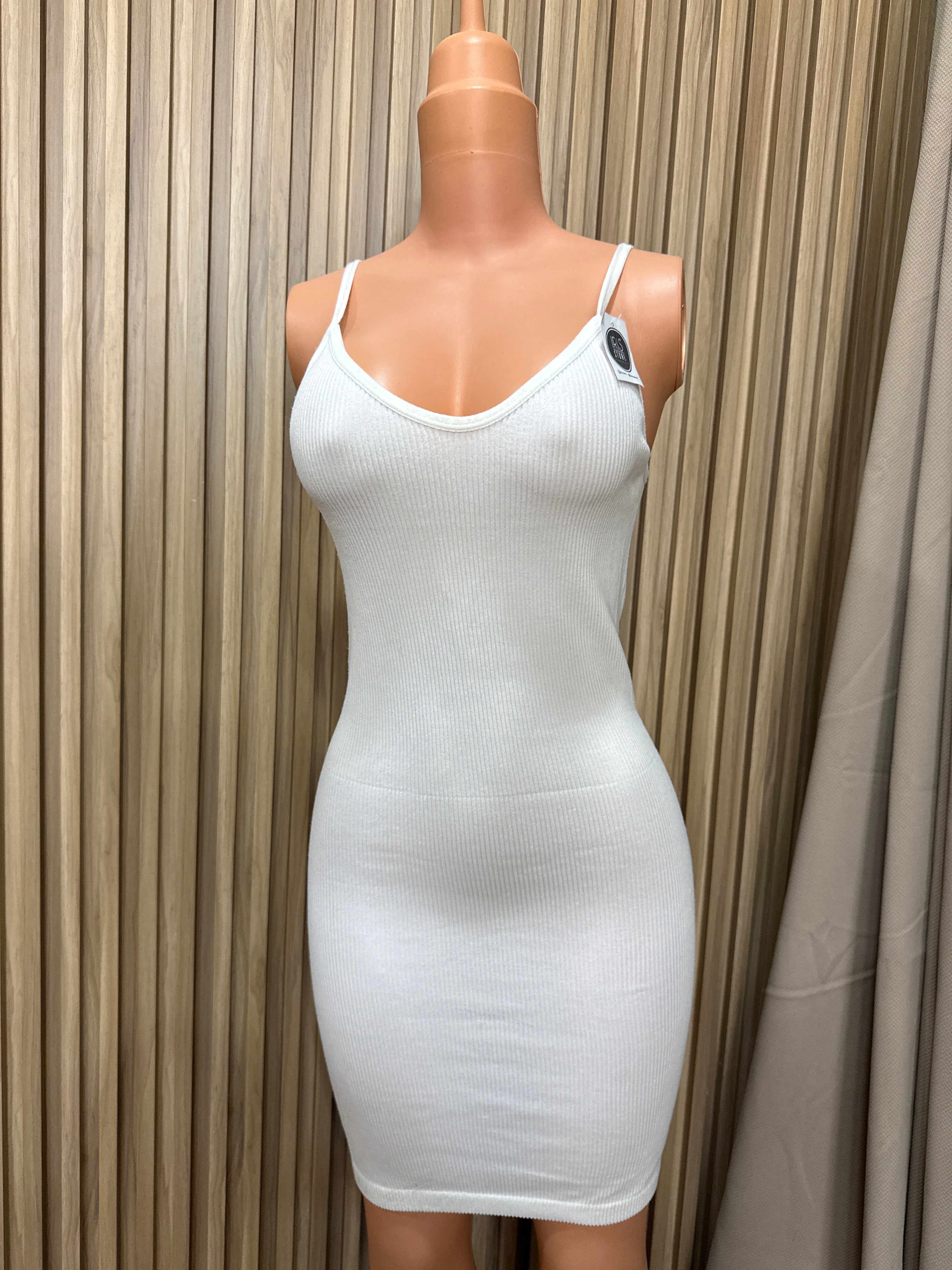 Vestido en V tela rib