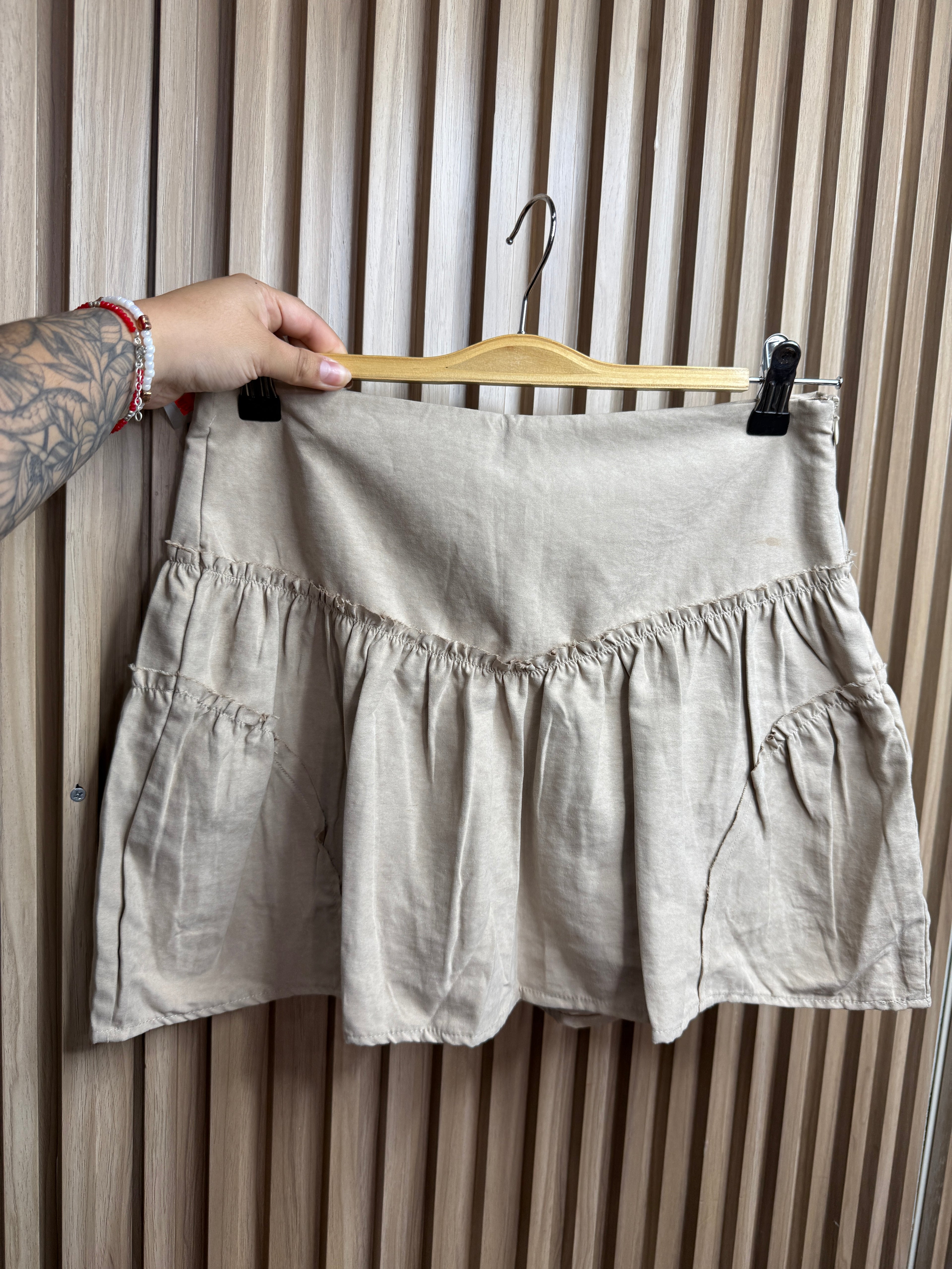 Falda short vuelitos