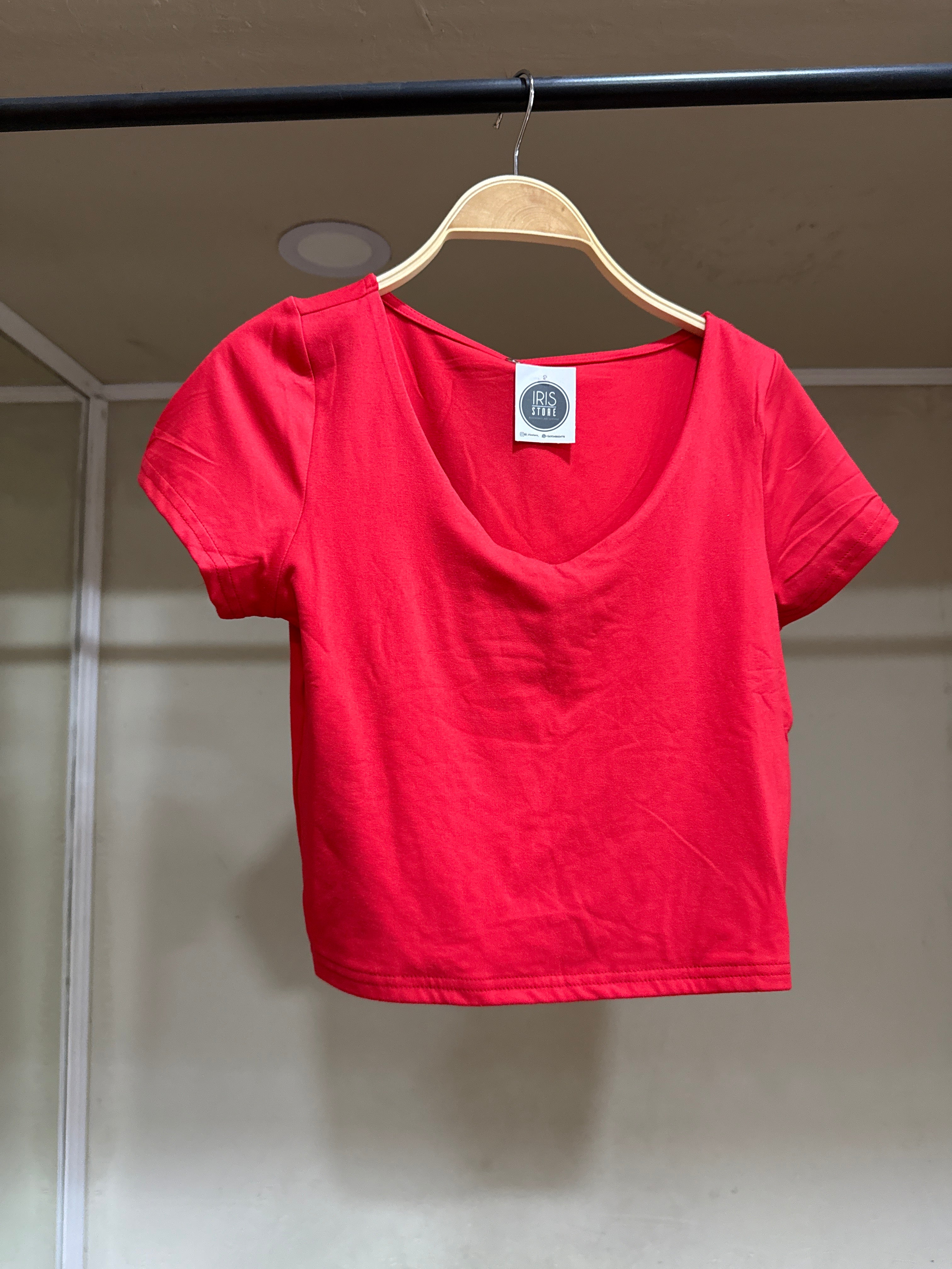 POLERA ROJA