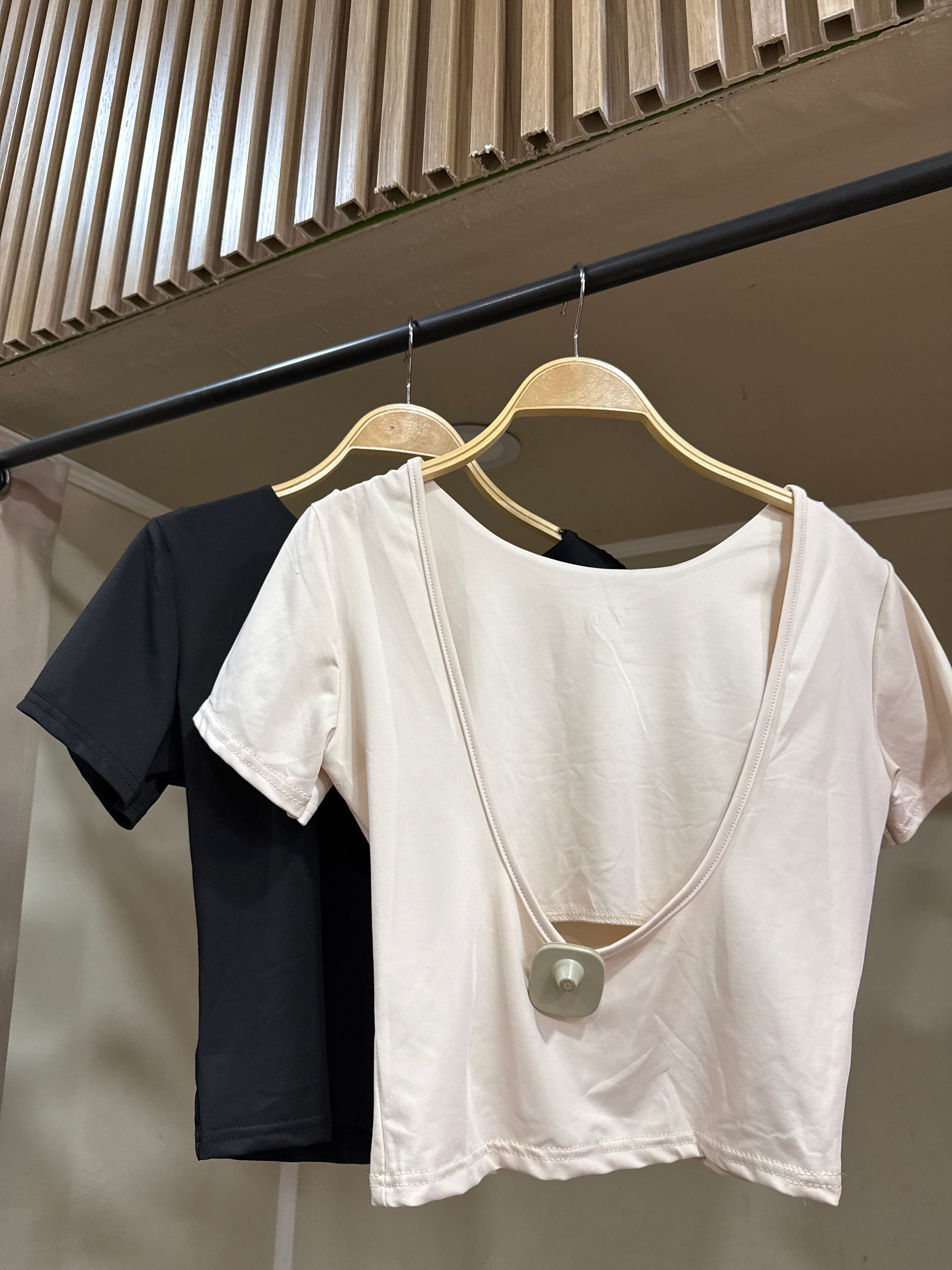 Top básico espalda abierta