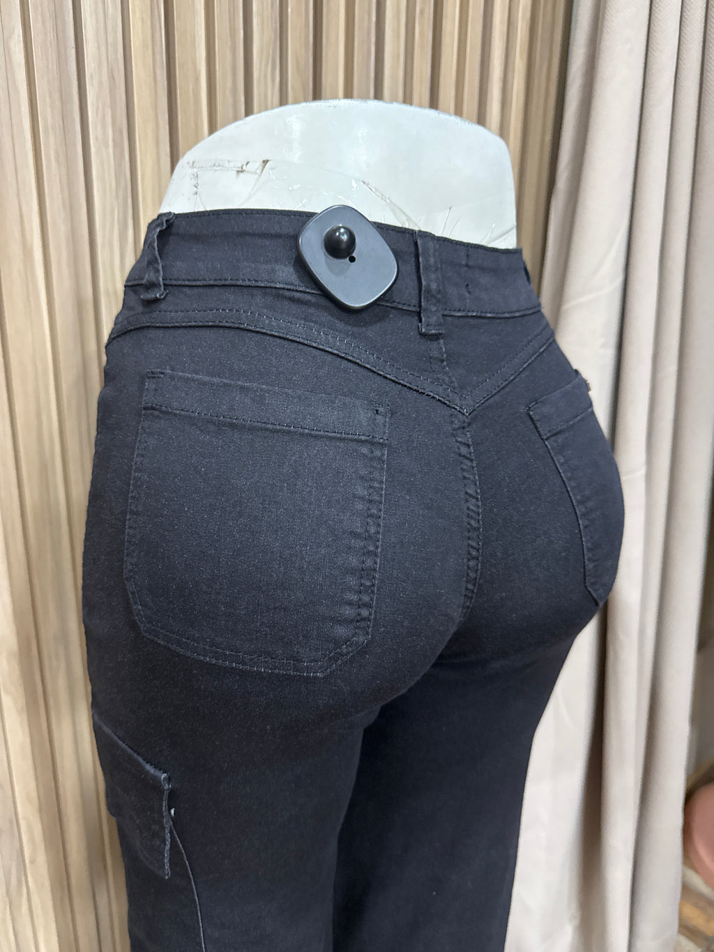 CARGO BOLSILLOS DIRTY NEGRO